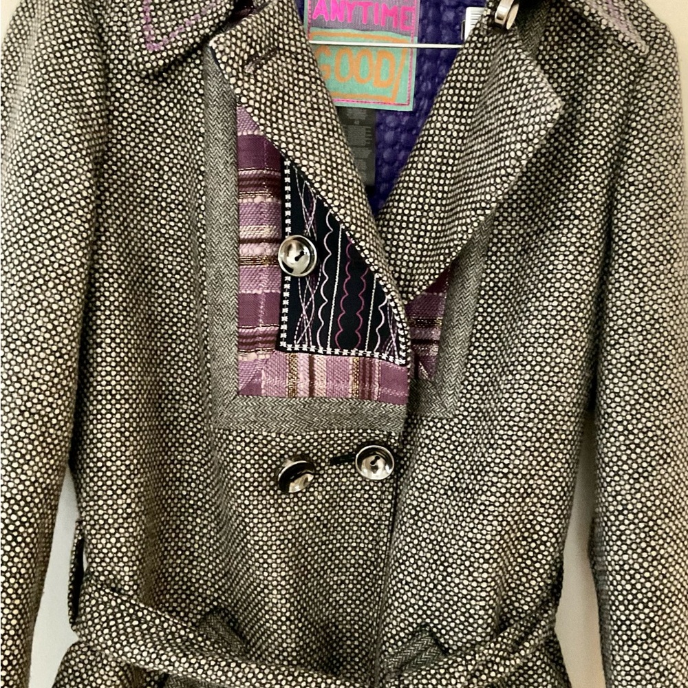 Coat - Picture 2 of 11